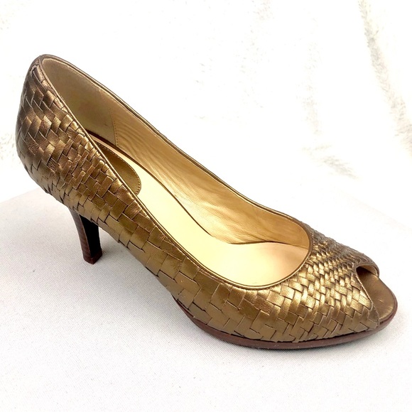 Cole Haan X Nike Air Bronze Basket Weave Metallic Pumps - Picture 1 of 12